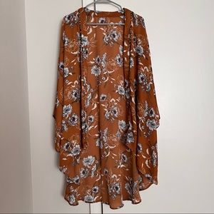 Flowy, boho kimono